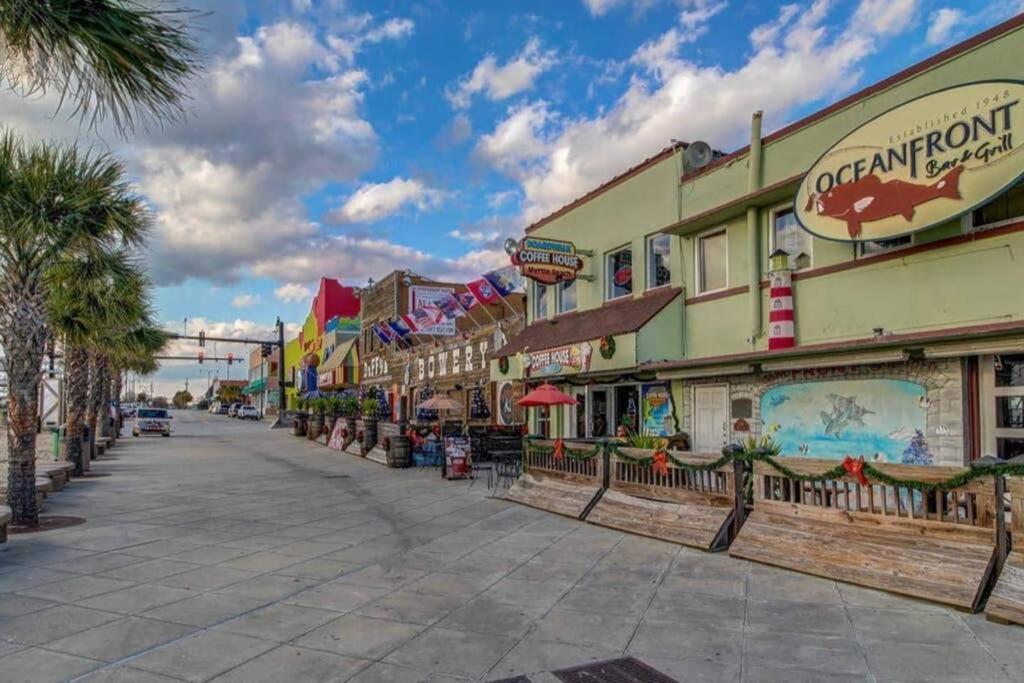 *Renovated Oceanfront Condo*Queen Beds*Pools*Hot Tubs*More*P220 Myrtle Beach Dış mekan fotoğraf